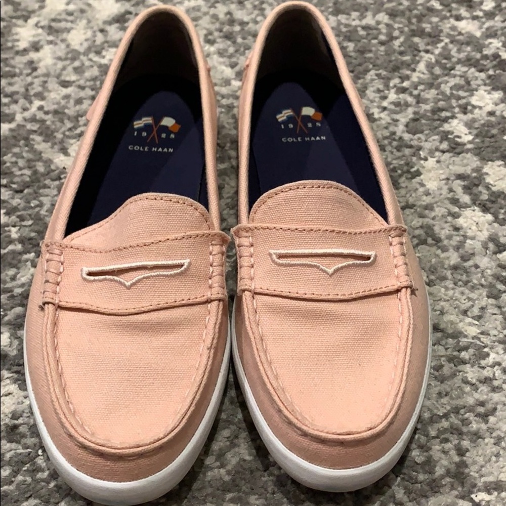 Cole haan Nantucket canvas light pink loafer flat